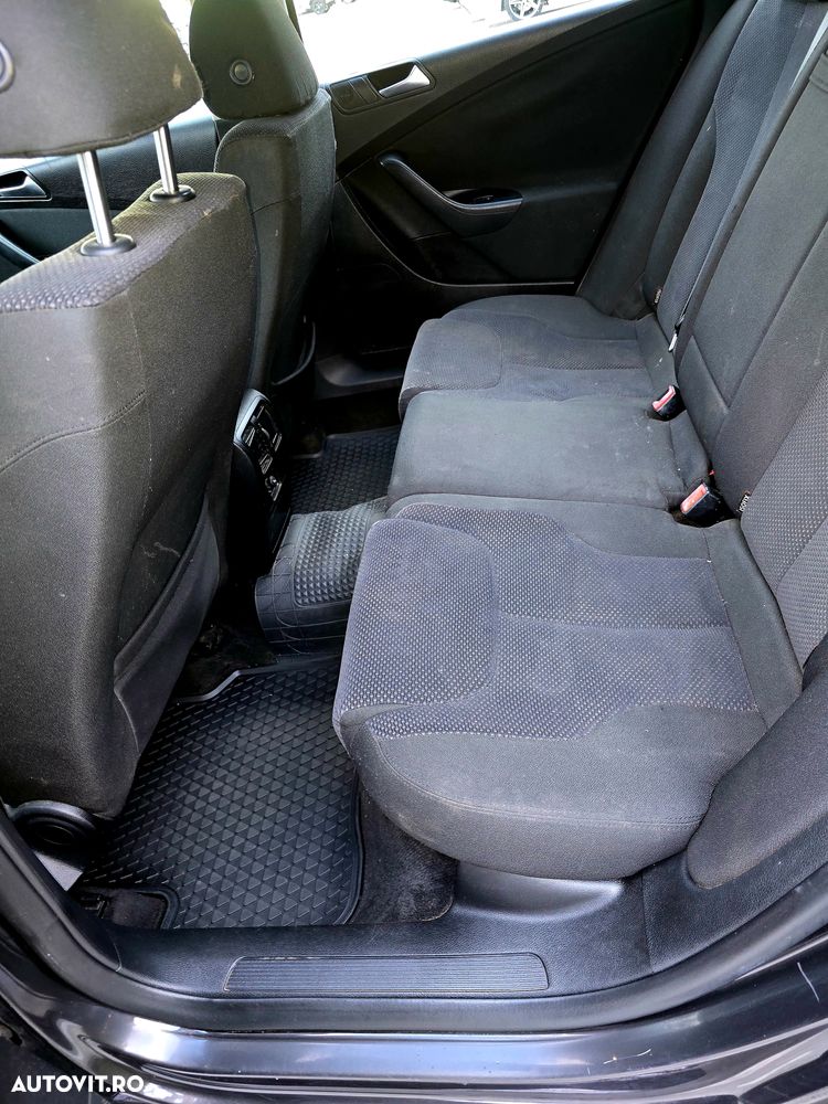 Volkswagen Passat Variant 1.6 TDI BlueMotion - 12