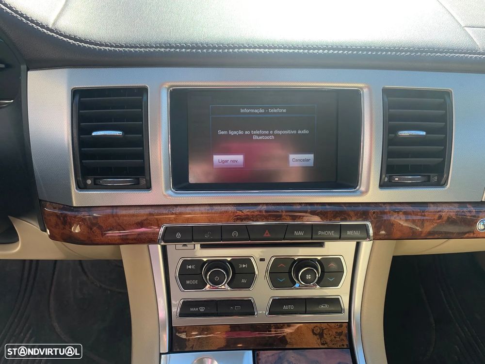 Jaguar XF 3.0 D V6 S Premium Luxury - 18