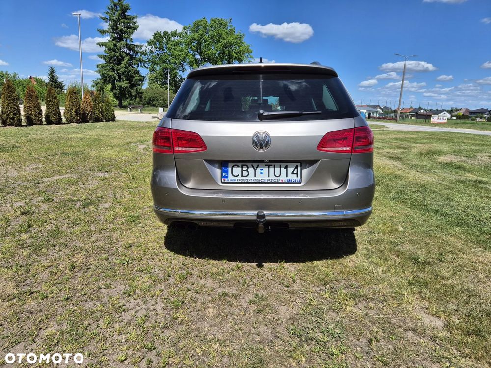 Volkswagen Passat Variant 2.0 TDI Highline R-Style DSG - 5