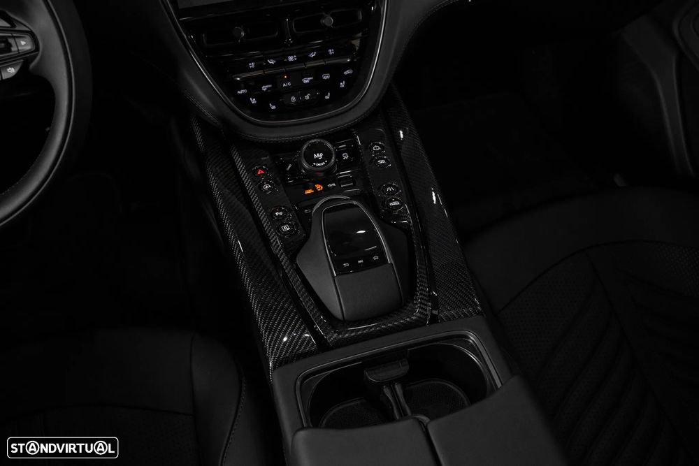 Aston Martin DBX 707 - 18