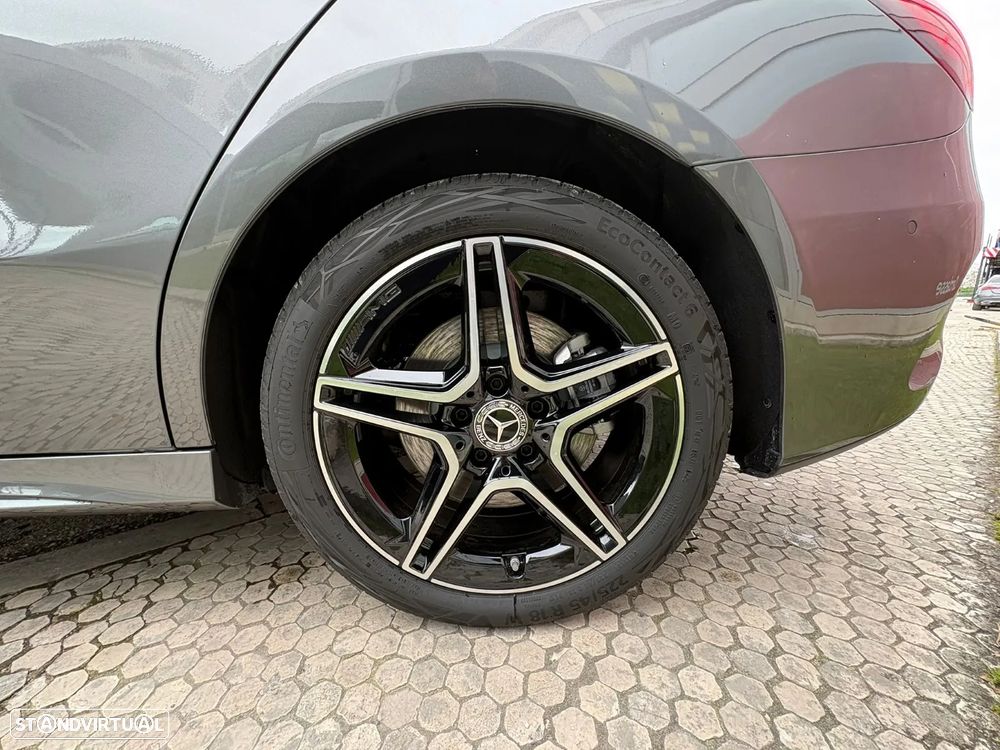 Mercedes-Benz A 250 Limousine e 8G-DCT AMG Line Advanced Plus - 8