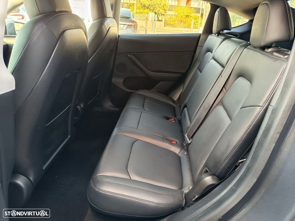 Tesla Model Y Long Range Tração Integral - 21