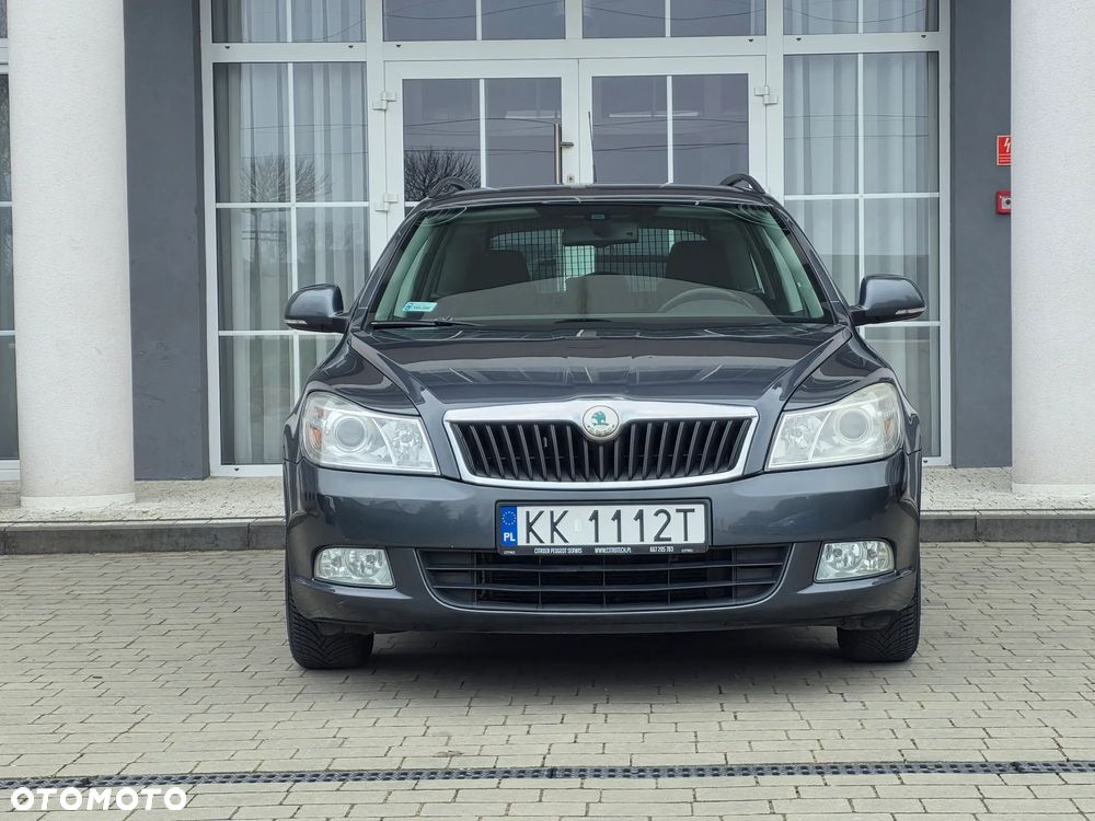 Skoda Octavia 1.6 TDI Ambiente - 2