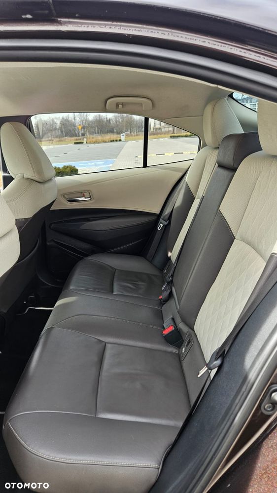 Toyota Corolla 1.8 Hybrid GPF Executive - 13