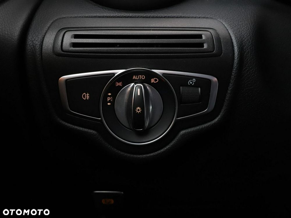 Mercedes-Benz GLC 220 d 4-Matic - 36