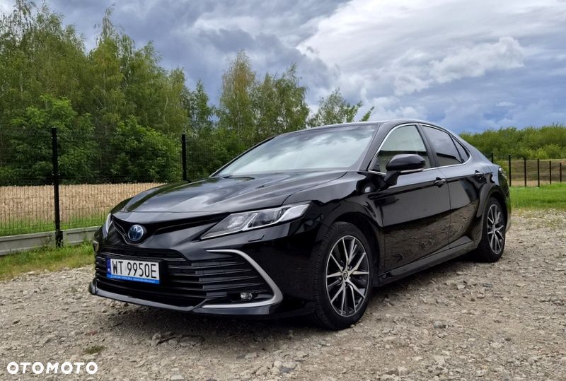 Toyota Camry - 2