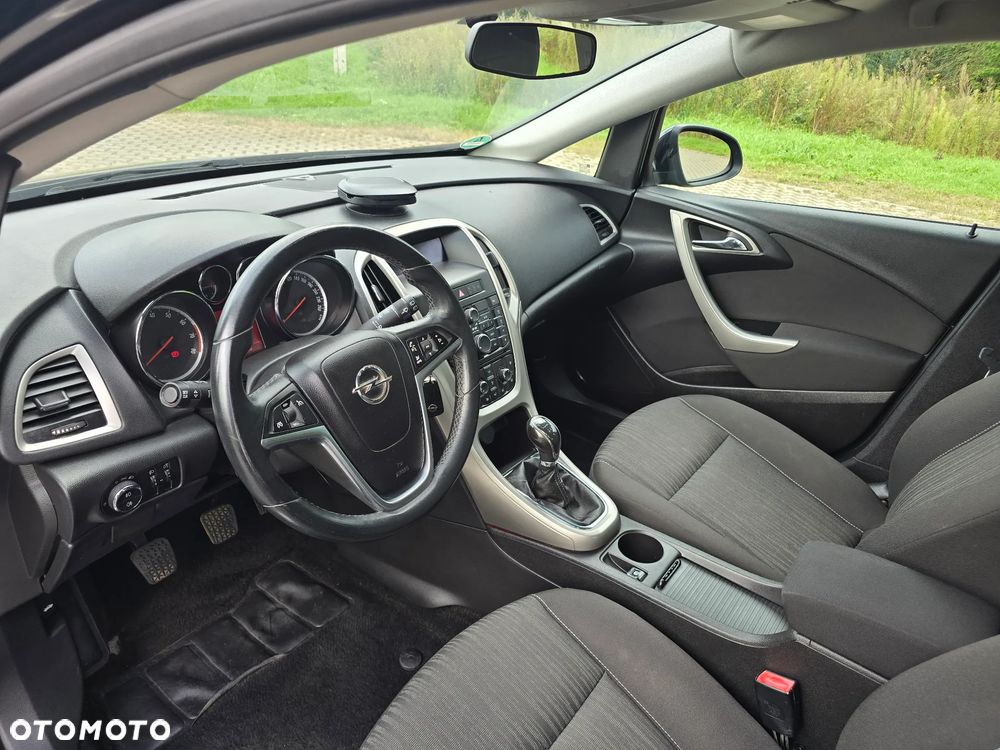 Opel Astra 1.4 Turbo - 13
