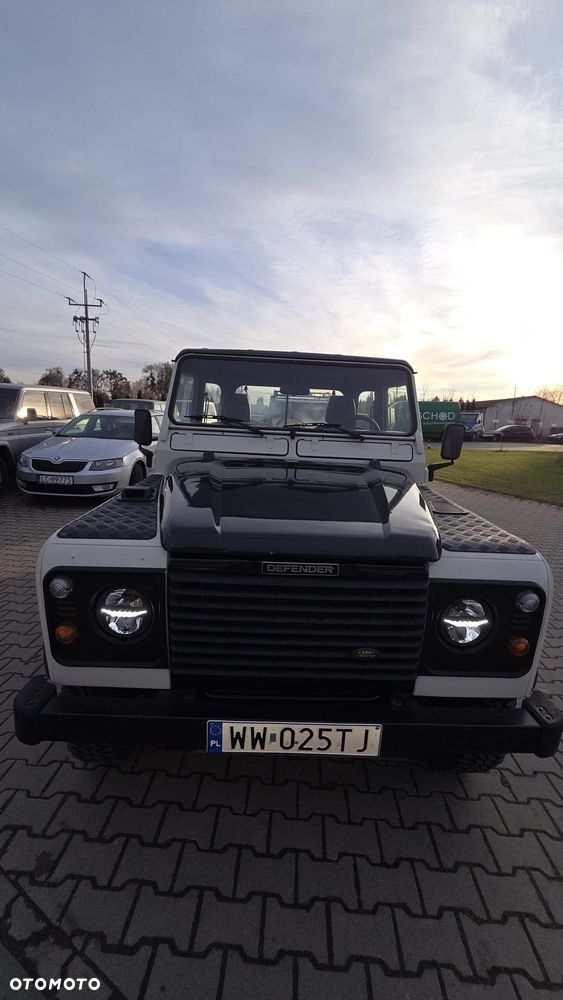 Land Rover Defender 110 Hard Top E - 3