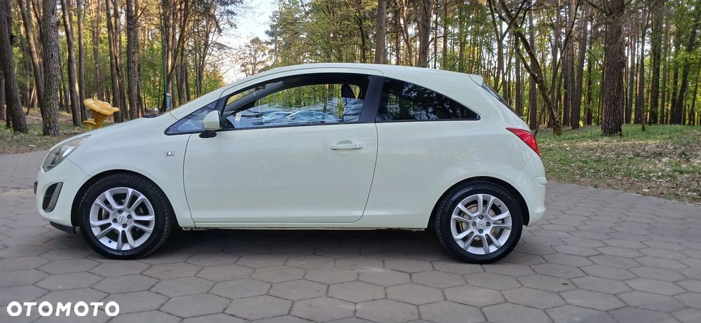 Opel Corsa 1.4 16V Enjoy - 10
