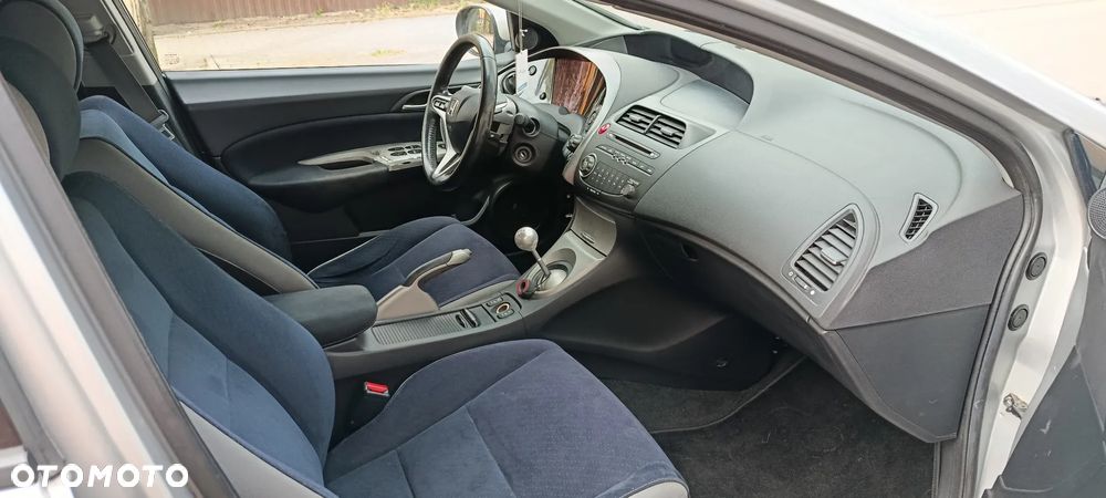 Honda Civic 1.8i-VTEC Sport - 5