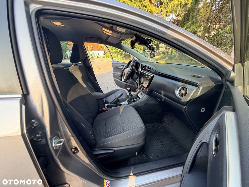 Toyota Corolla 1.6 Comfort - 13