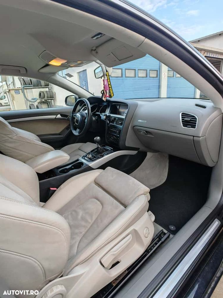 Audi A5 Coupé 2.0 TDI - 11