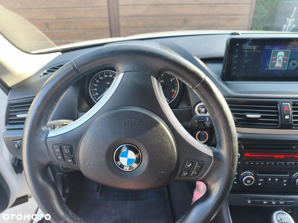 BMW X1 xDrive18d - 16
