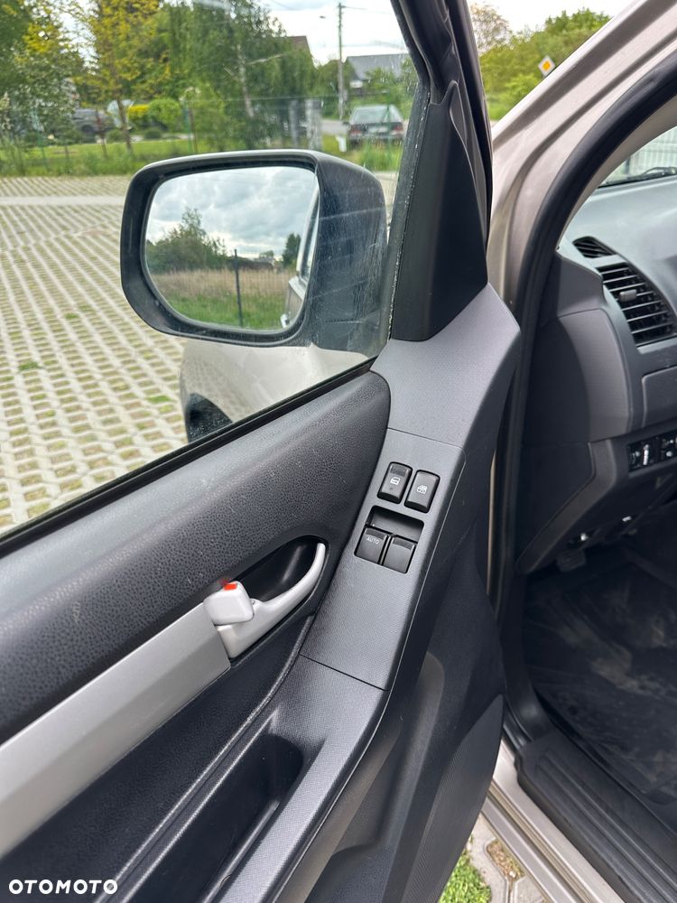 Isuzu D-Max 4x4 Double Cab Custom - 16