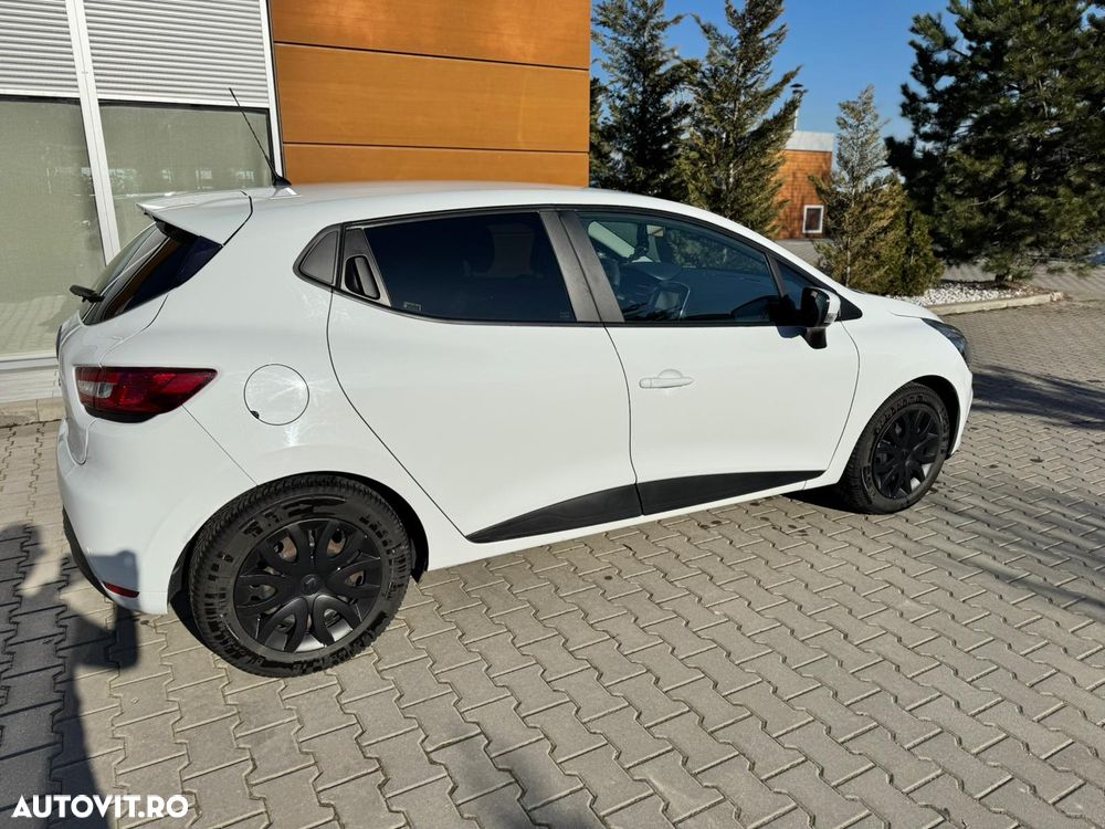 Renault Clio 1.5 dCi 75 Expression - 4