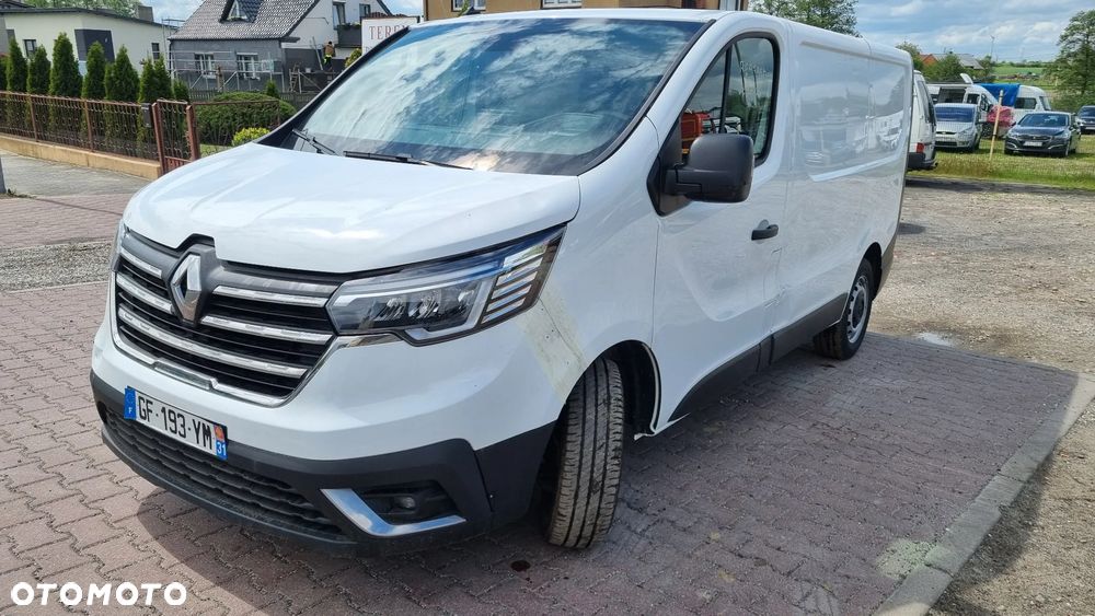 Renault Trafic - 16