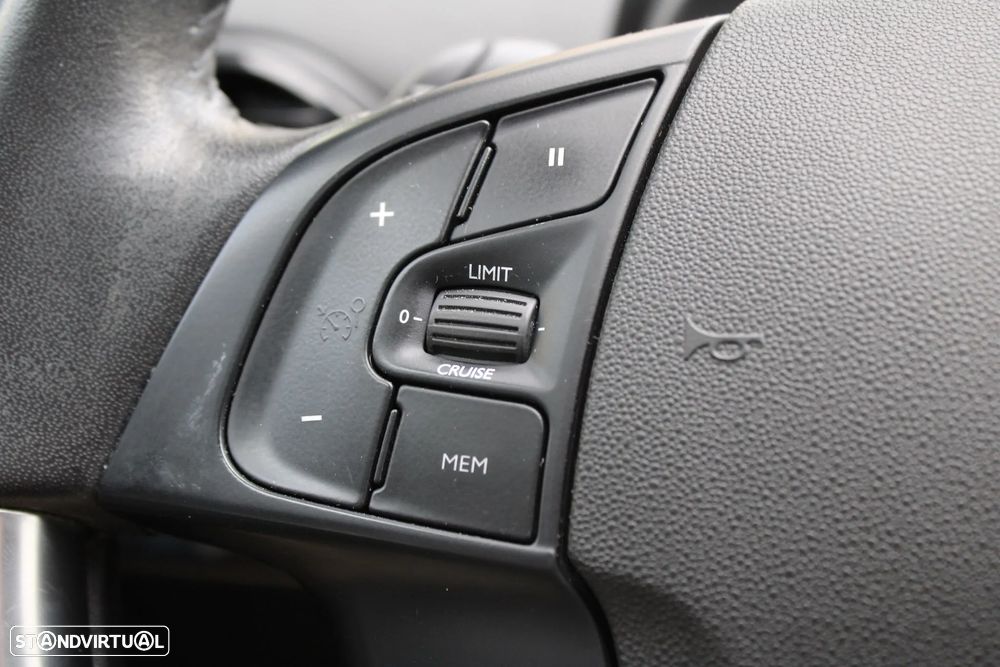 Citroën C4 Spacetourer PureTech 130 Stop&Start EAT8 SELECTION - 10
