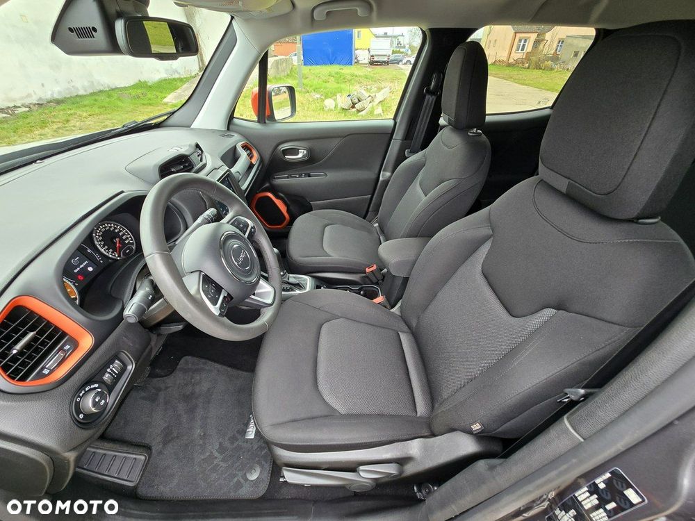 Jeep Renegade 1.6 MultiJet DSG Business Line - 18