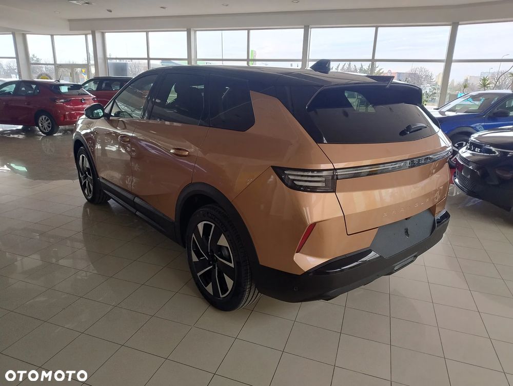 Opel Grandland 1.2 T mHEV GS S&S eDTC6 - 5