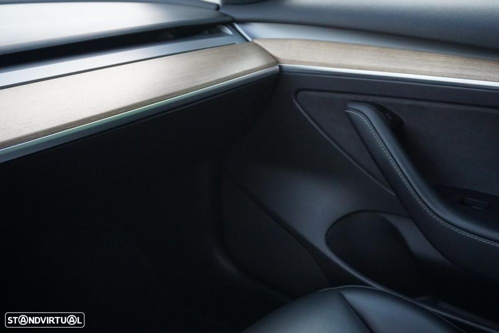 Tesla Model 3 Long Range AWD Dual Motor - 25