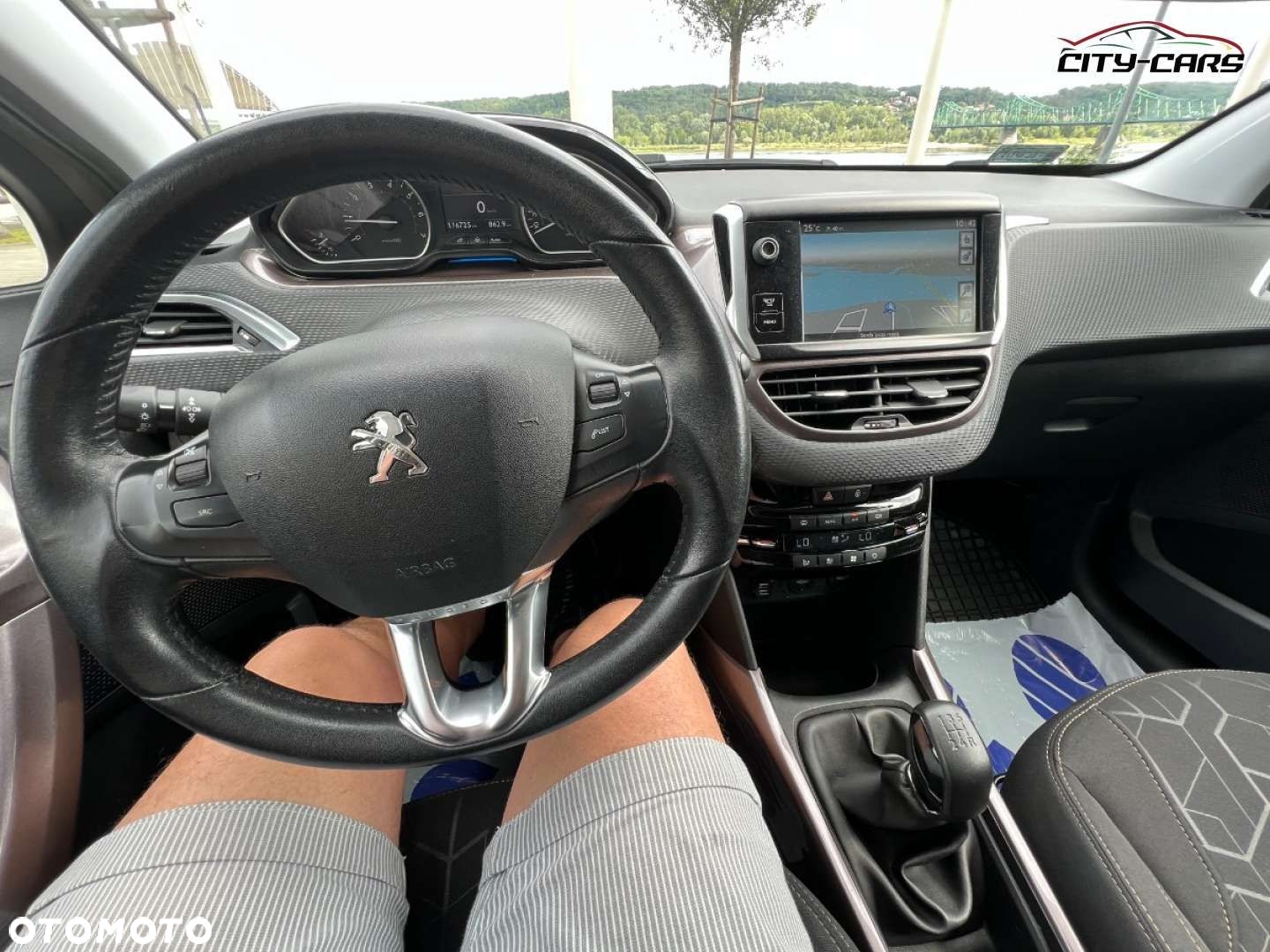 Peugeot 2008 - 15
