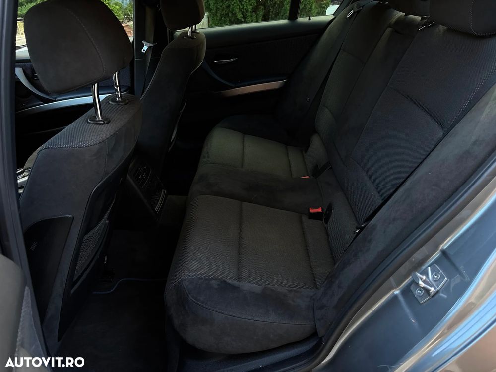 BMW Seria 3 320d - 12