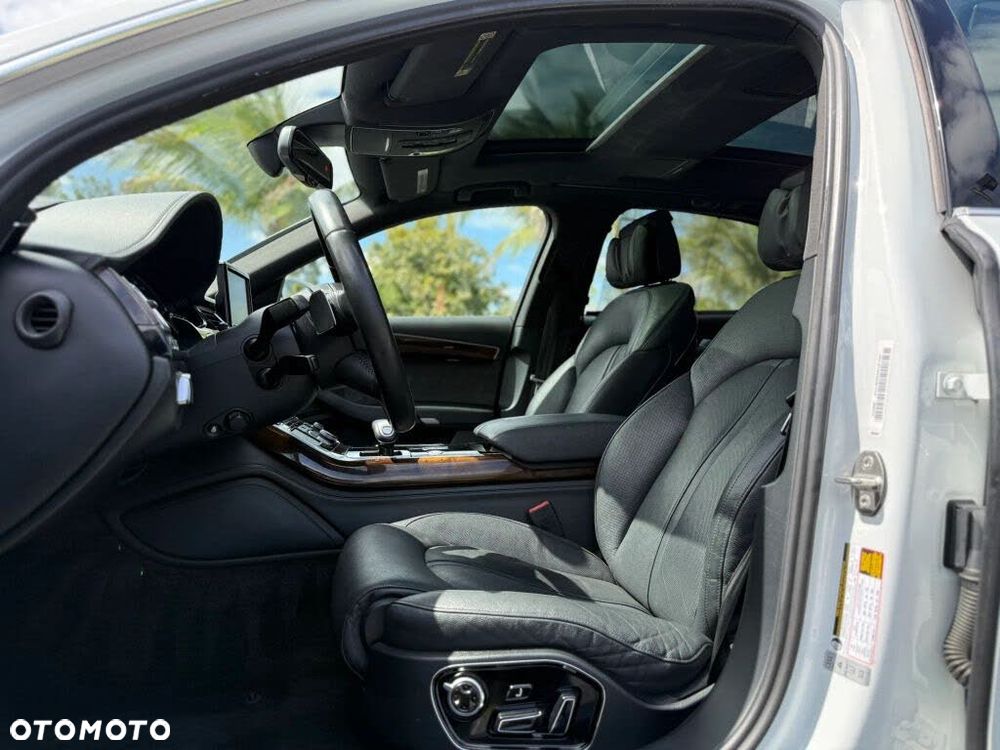Audi A8 - 10