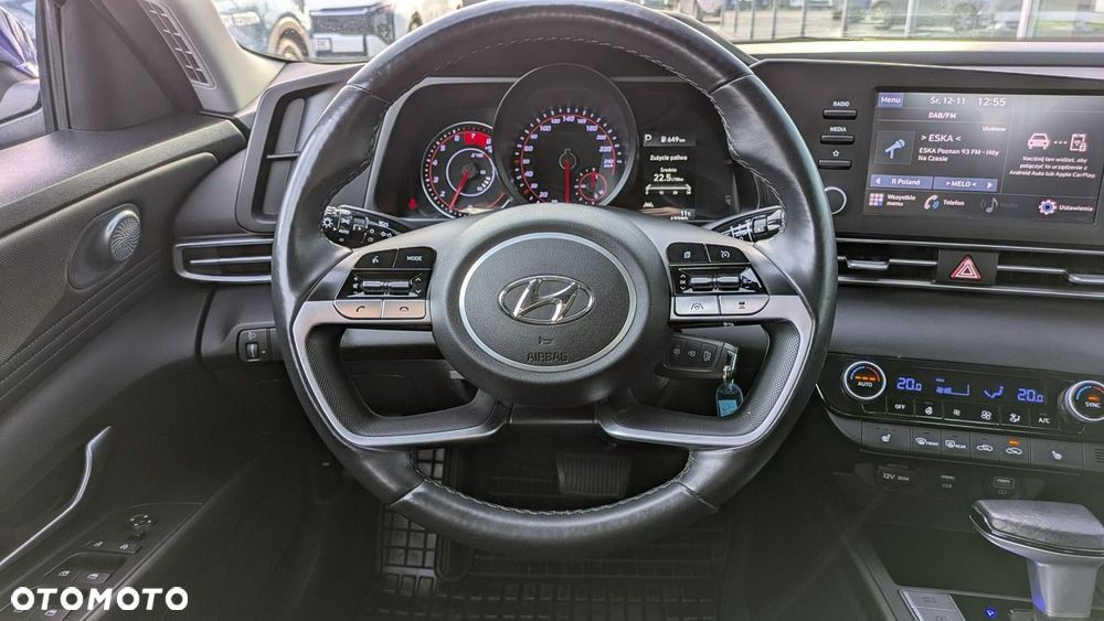 Hyundai Elantra - 16