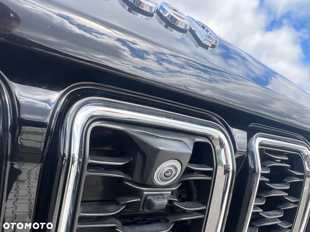 Jeep Grand Cherokee - 11
