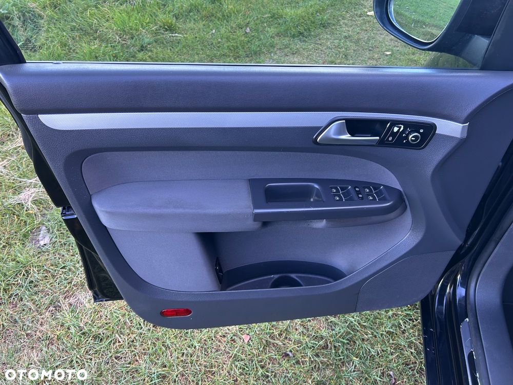 Volkswagen Touran 2.0 TDI DPF DSG Life - 26