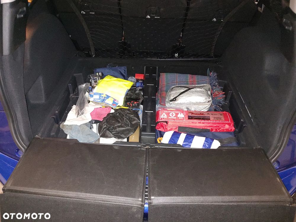 Citroën C4 Grand Picasso - 17