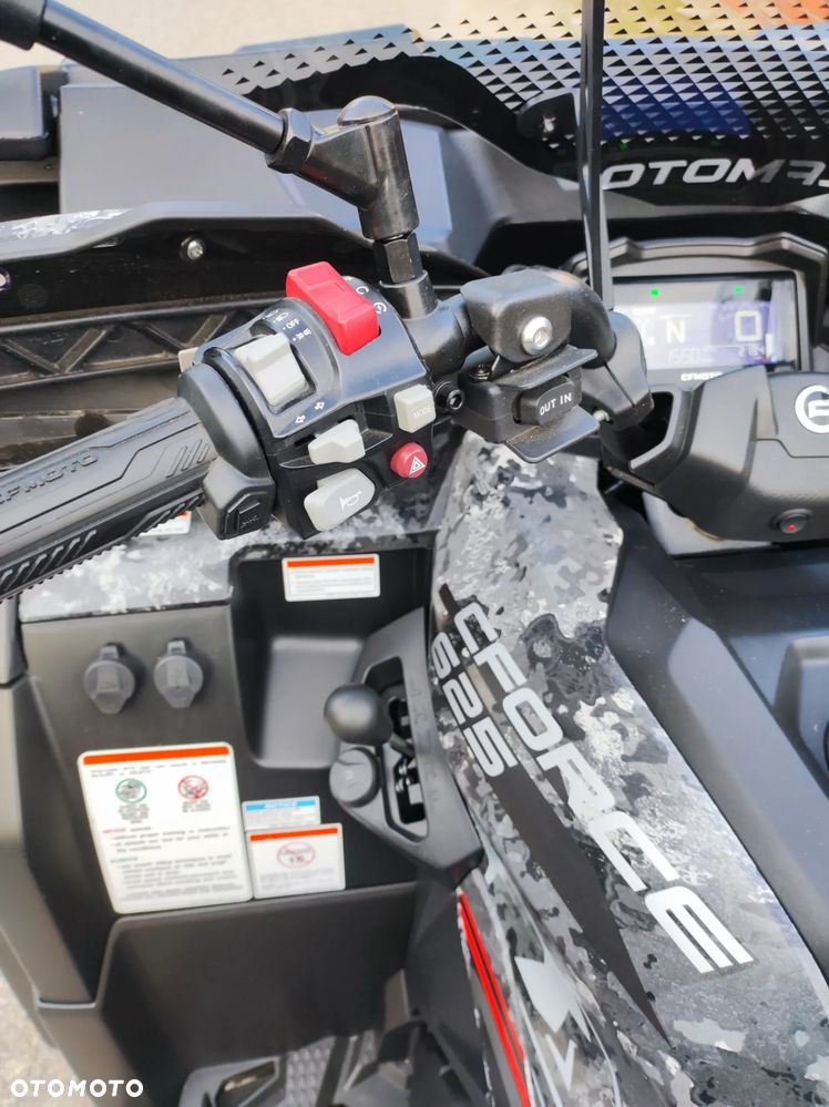 CFMoto CForce - 17