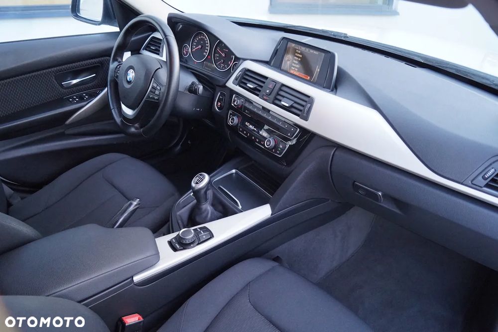 BMW Seria 3 - 27