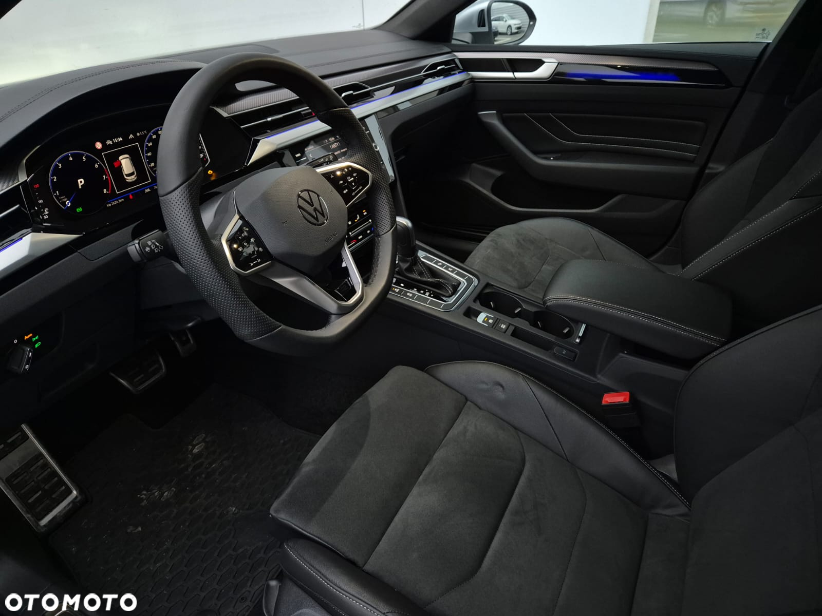 Volkswagen Arteon 2.0 TSI R-Line DSG - 8