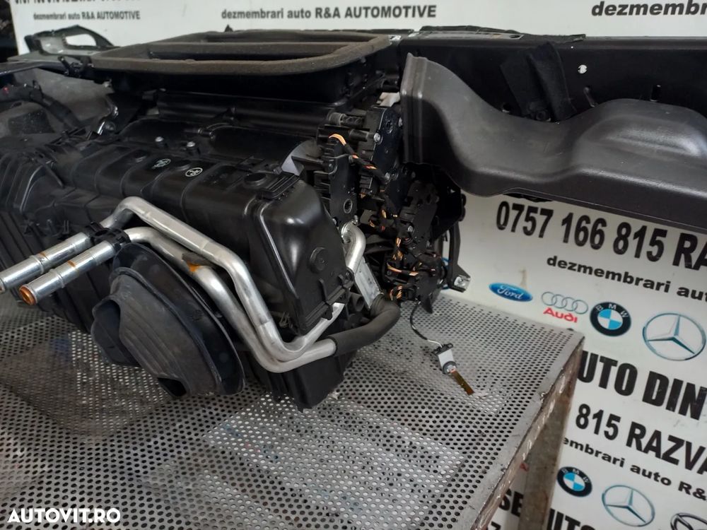 Carcasa Aeroterma Tulumba Traversa Armatura Bord Audi A8 4H D4 An 2010-2011-2012-2013-2014-2015-201 - 10