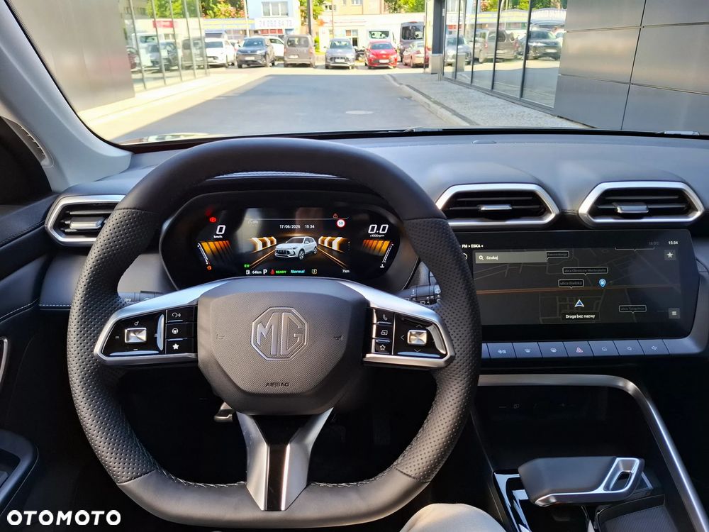MG ZS 1.5 HEV+ Exclusive - 11