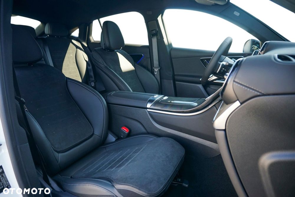 Mercedes-Benz GLC 220 d mHEV 4-Matic AMG Line - 12