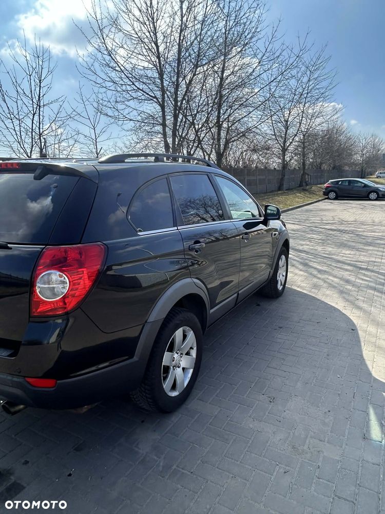 Chevrolet Captiva 2.4 2WD 5 Sitzer LS - 2