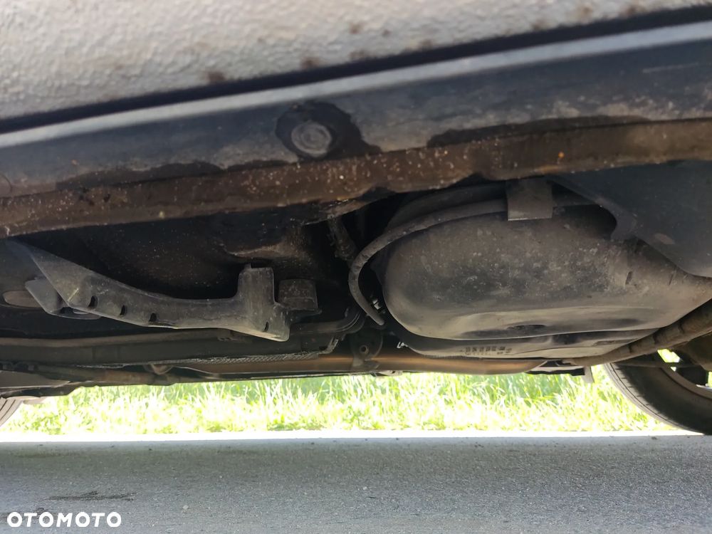 Toyota Corolla 1.33 VVT-i Luna - 12
