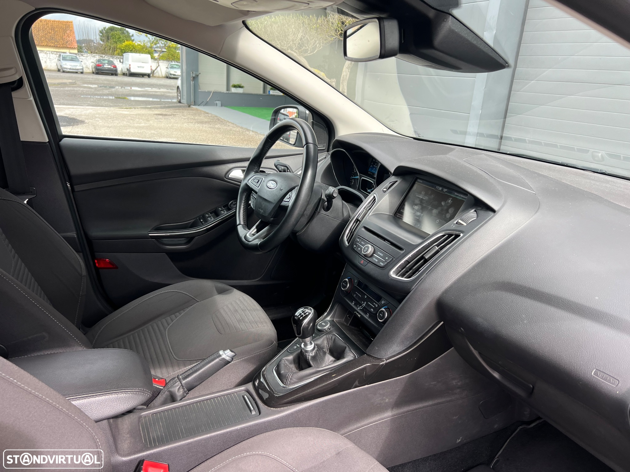 Ford Focus SW 1.0 SCTi Titanium - 13