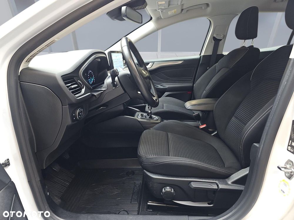 Ford Focus SW 1.5 EcoBlue Titanium - 8