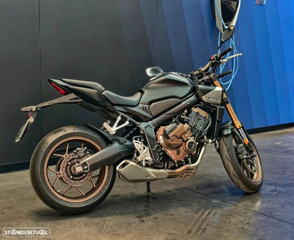 Honda CB - 10