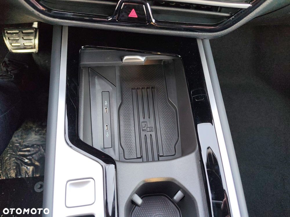 Volkswagen Passat Variant - 17