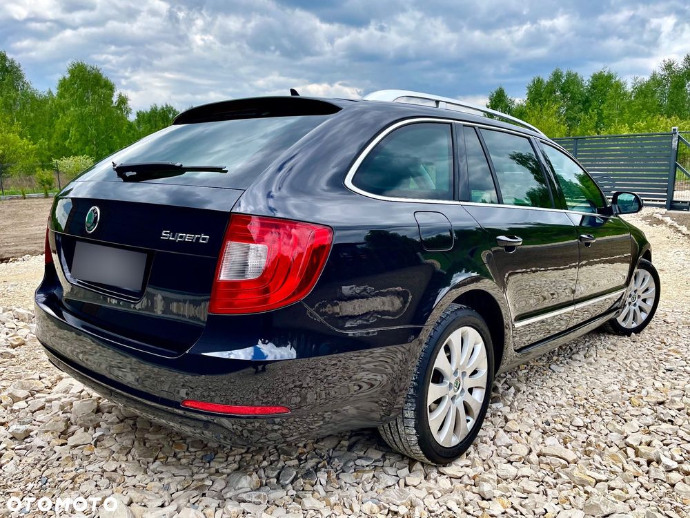 Skoda Superb 2.0 TDI DSG L&K - 16
