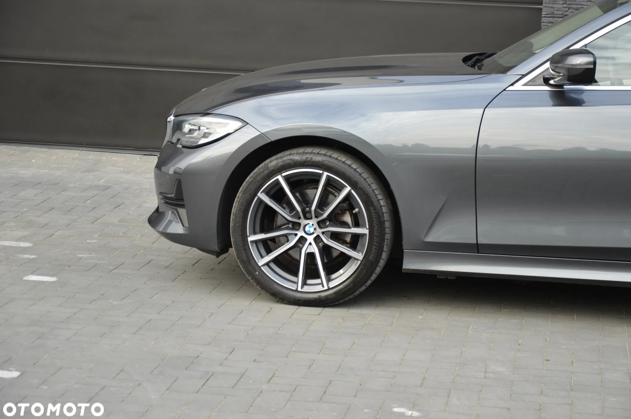BMW Seria 3 320i Sport Line - 29