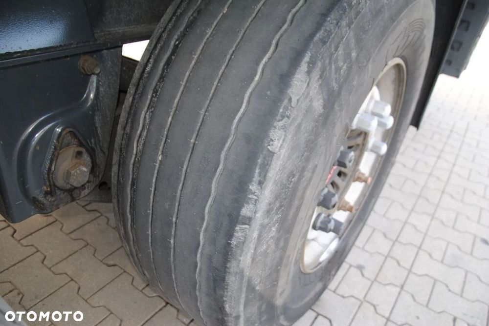 Wielton Podnoszona oś, SAF - 18