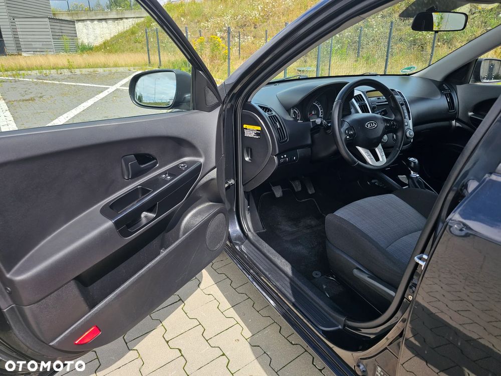 Kia Ceed 1.4 CVVT Attract - 9