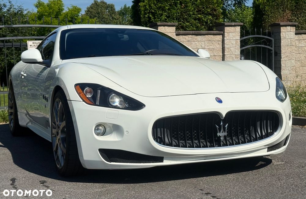 Maserati GranTurismo S Automatik - 11