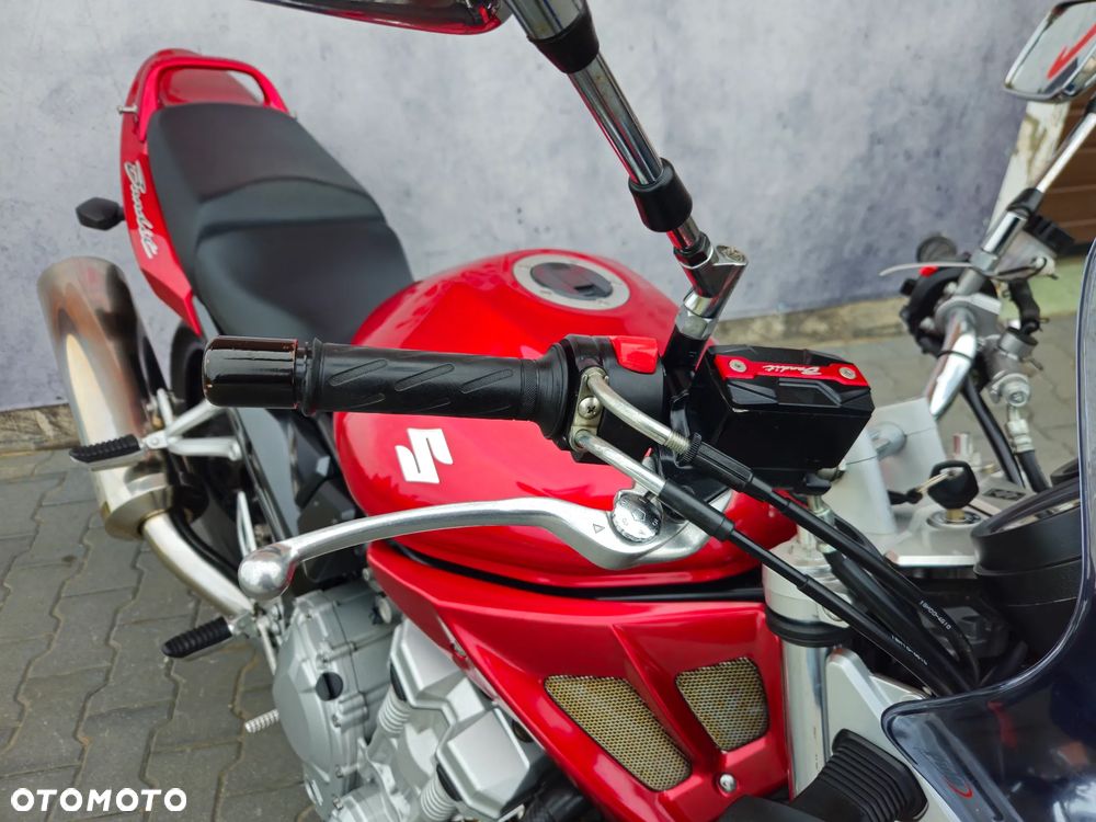 Suzuki Bandit - 22