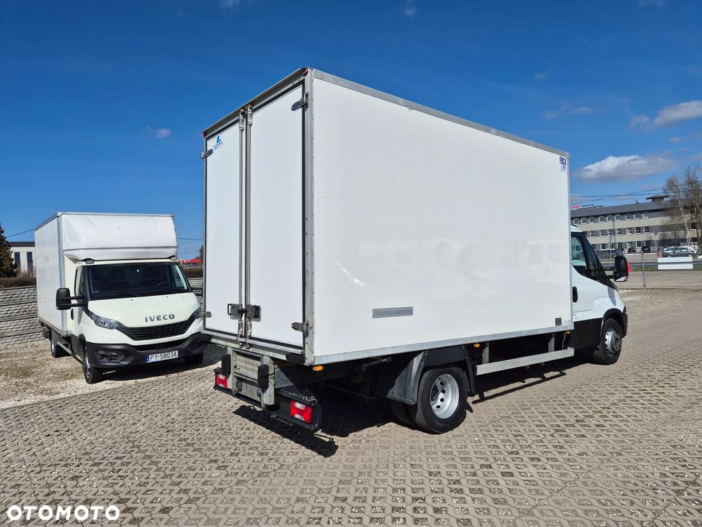 Iveco Daily 72C18 / 35C18 chłodnia XARIOS 600, hakówka, 3.0HPT, klimatyzacja - 4